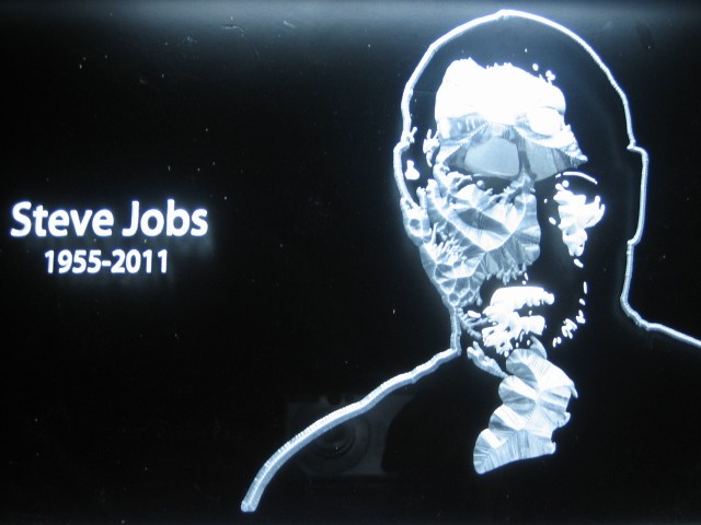Forever Steve Jobs 1955-2011 Logo